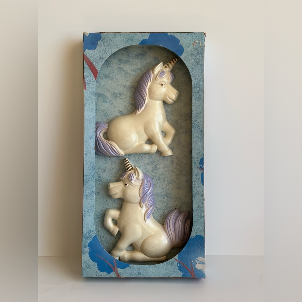 Vtg NOS In Box 1987 Miller Studio Set of 2 Unicorns Chalkware Wall Plaque Decor